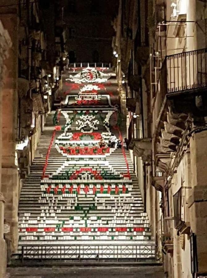 B&B Con Cucina La Ninfea Caltagirone Exterior foto